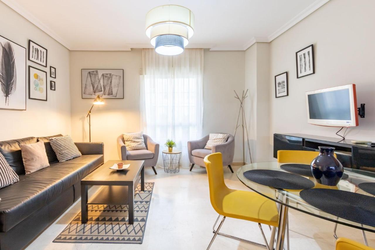 Appartamento San Jacinto Triana Deluxe By Valcambre Siviglia Esterno foto